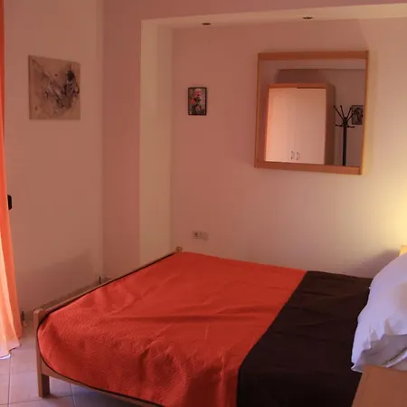 Mola Kaliva House Apartmens *